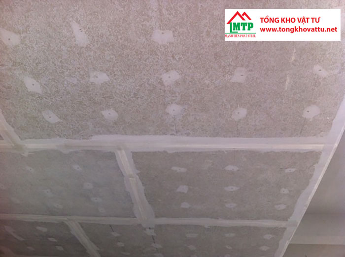 Cách thi công tấm xi măng Thái Lan: An toàn – Đơn giản – Chi tiết