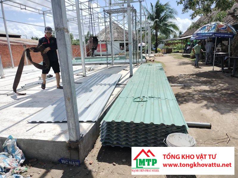 Độ Dày, Kích Thước Tôn Xốp Đầy Đủ Chi Tiết Nhất 2025