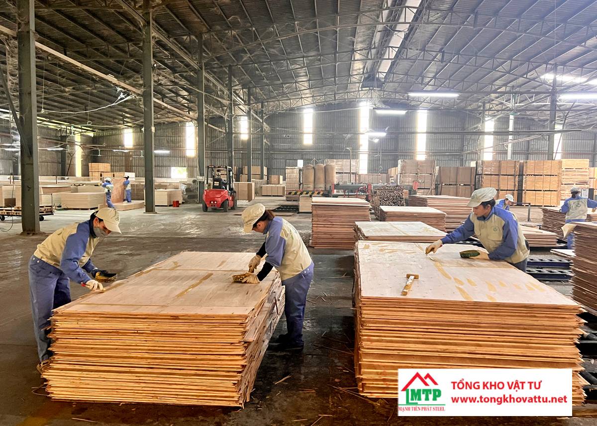 Đổi mới công nghệ sản xuất ván ép phủ phim mang đến hiệu quả cao