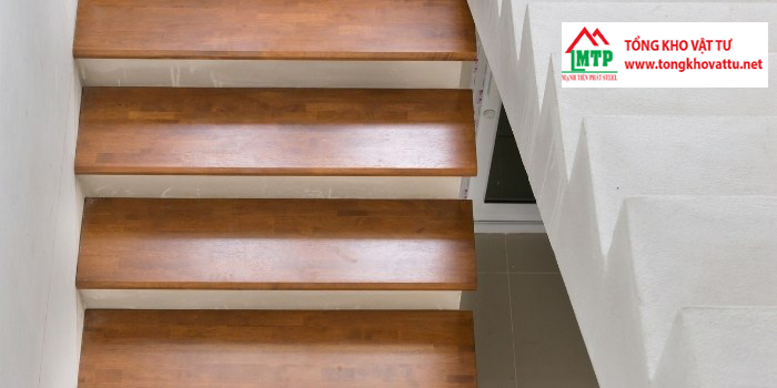 Tấm xi măng giả gỗ giá bao nhiêu? Báo giá mới năm 2025