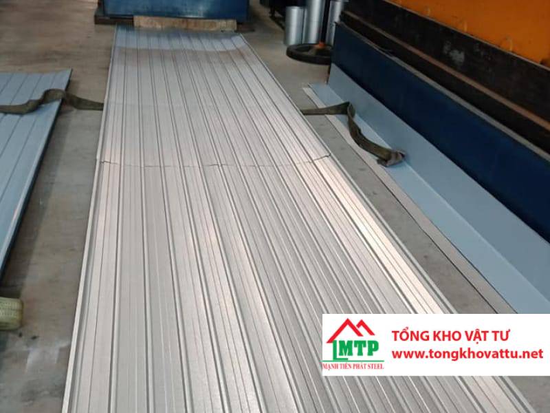 Khổ Tôn Tiêu Chuẩn? Kích Thước Tôn Lợp Mái Tiêu Chuẩn?