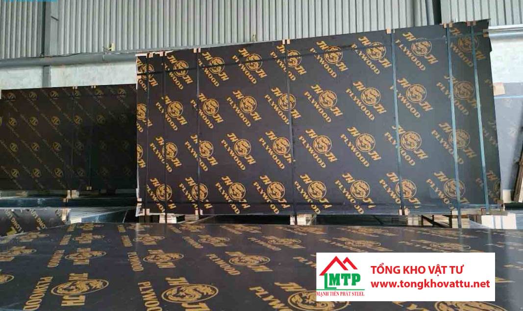 Kinh nghiệm lựa chọn ván ép phủ phim làm coppha