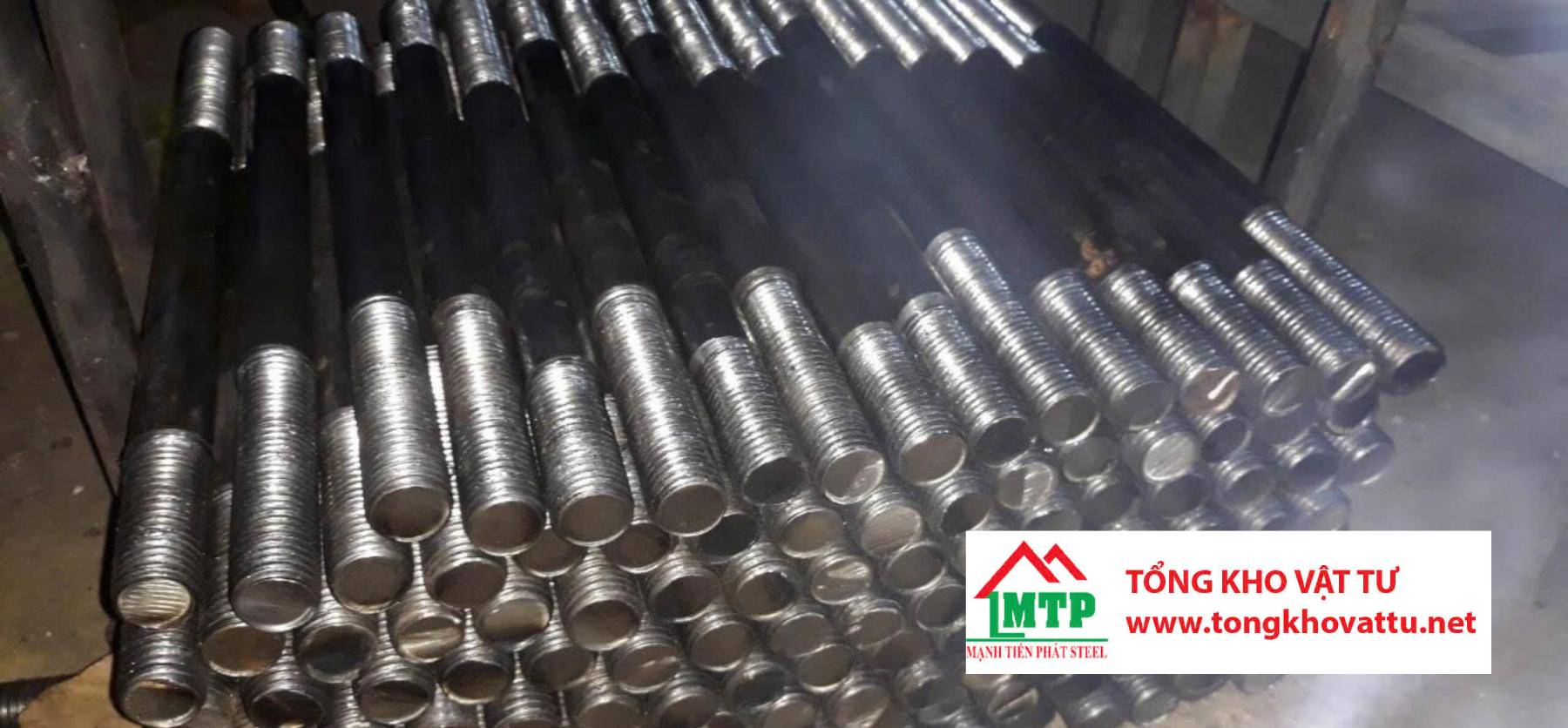 Nên tiện ren đầu thép tại xưởng hay tại công trường?