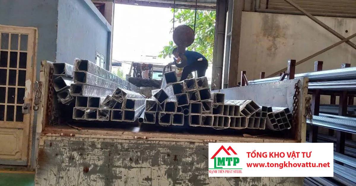 Những quy định an toàn trong vận chuyển sắt thép