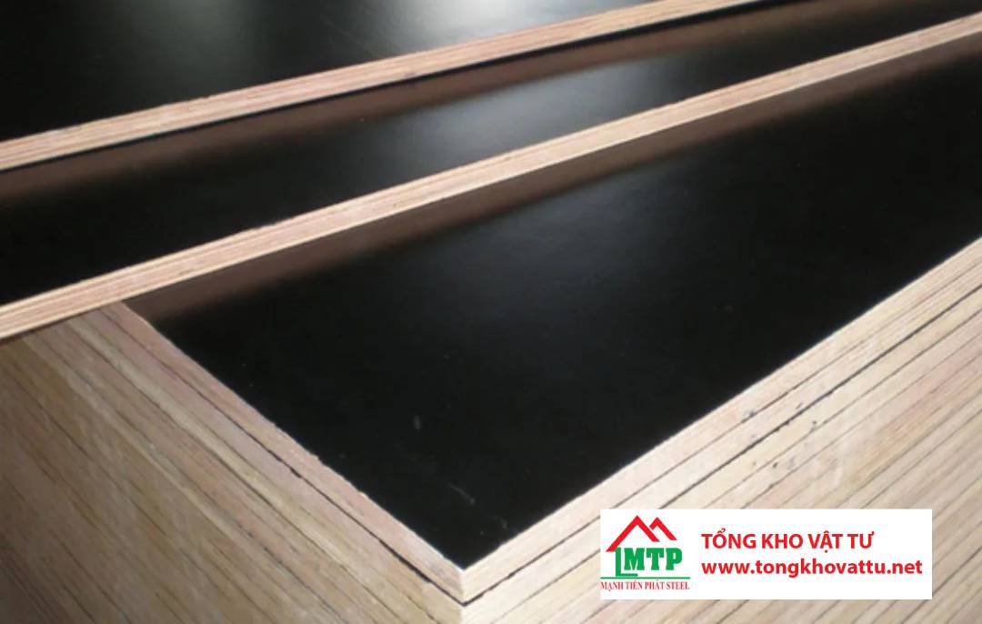 Quy Trình Sản Xuất Ván Ép Phủ Phim (Film Faced Plywood) – Tiêu Chuẩn