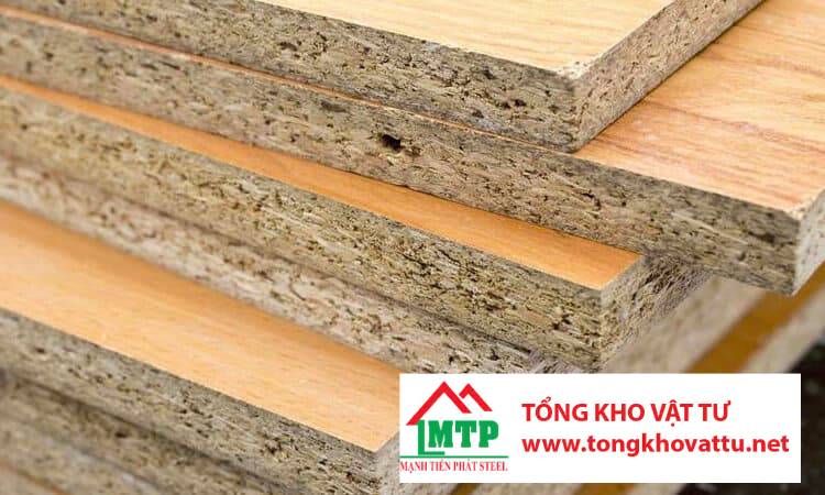 So Sánh Ván Ép Trang Trí và Gỗ Tự Nhiên: Nên Chọn Loại Nào?