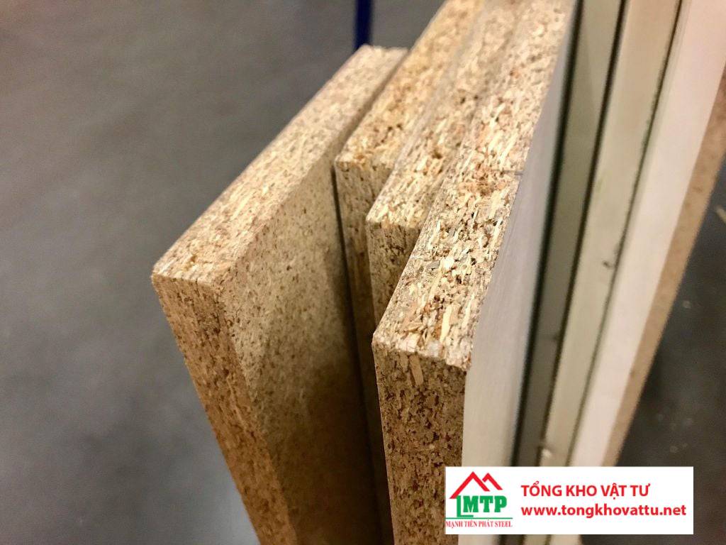 So sánh ván ép với các vật liệu đóng gói khác