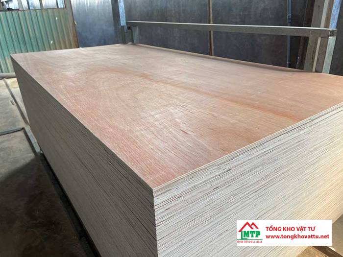 Tấm lót sàn chống nước: 4 loại tiêu biểu, Ưu nhược điểm và Ứng dụng