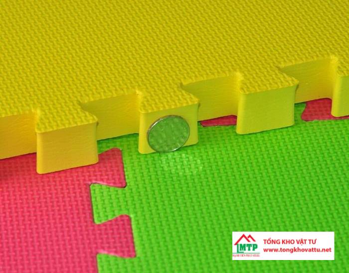 Tấm lót sàn chống nước: 4 loại tiêu biểu, Ưu nhược điểm và Ứng dụng