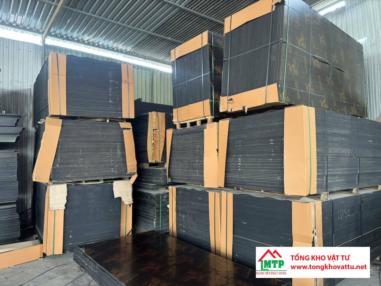 Ứng Dụng Của Ván Ép Phủ Phim Trong Xây Dựng Và Công Nghiệp