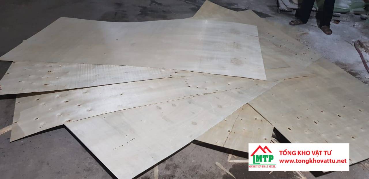 Ván ép bao bì chịu được độ ẩm cao không?