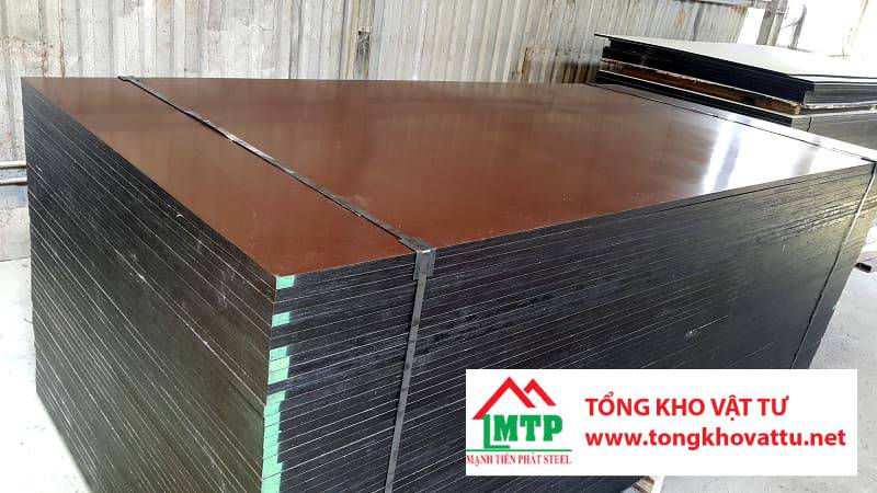 Ván ép phủ phim 14 ly (14mm)