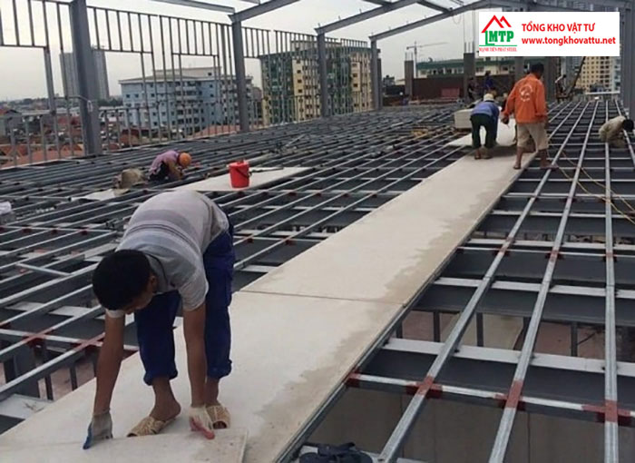 Thi công tấm Cemboard làm sân thượng | HƯỚNG DẪN & CHI PHÍ