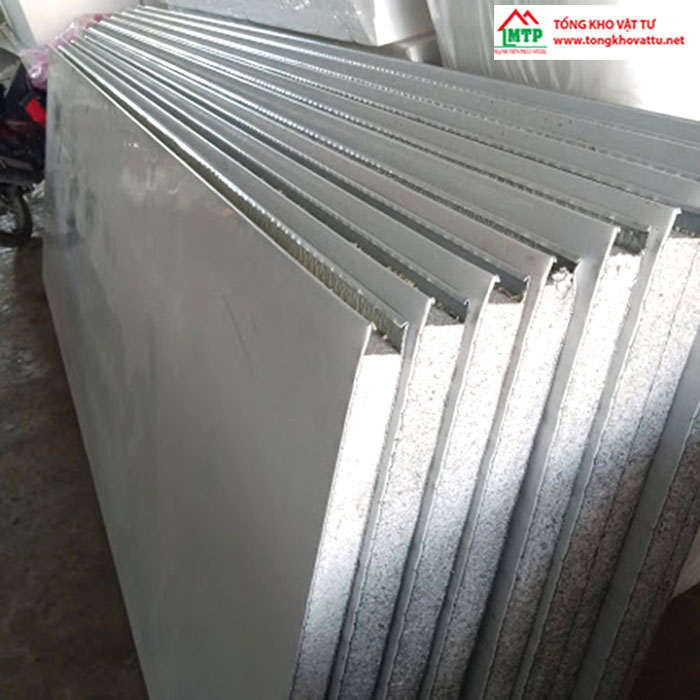 Tấm tôn xốp vách ngăn Panel EPS