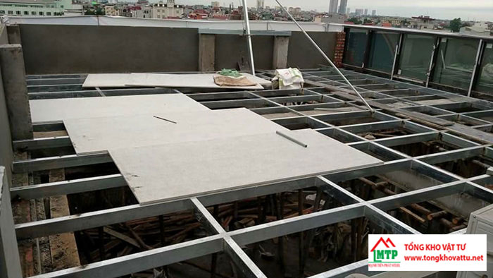 Thi công tấm Cemboard làm sân thượng | HƯỚNG DẪN & CHI PHÍ