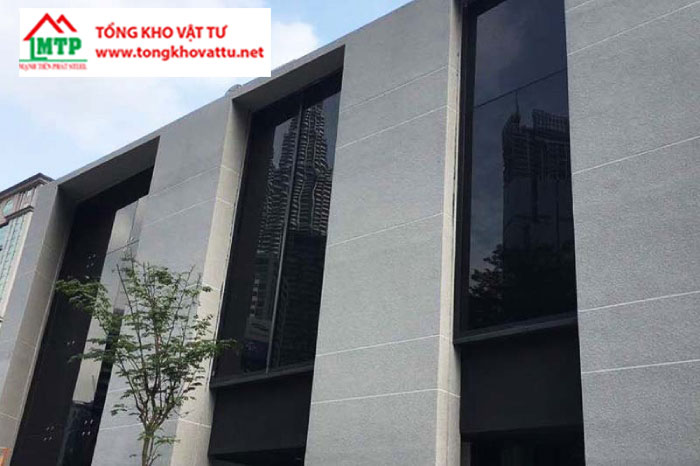 Tường ngoài trời bằng tấm xi măng chịu nước
